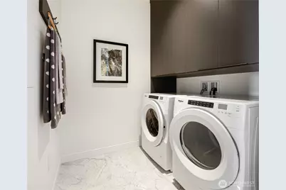 838 Avenue Square NE #2602, Bellevue, WA 98004 - Photo 33