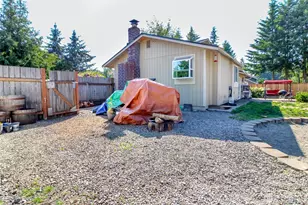 15103 Westmore Dr E, Puyallup, WA 98374 - Photo 11