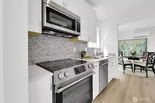 8040 19th Ave NW, Seattle, WA 98117 - Photo 9