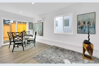 8040 19th Avenue NW, Seattle, WA 98117 - Photo 11