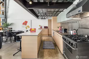 1310 E Union St, Seattle, WA 98122 - Photo 11