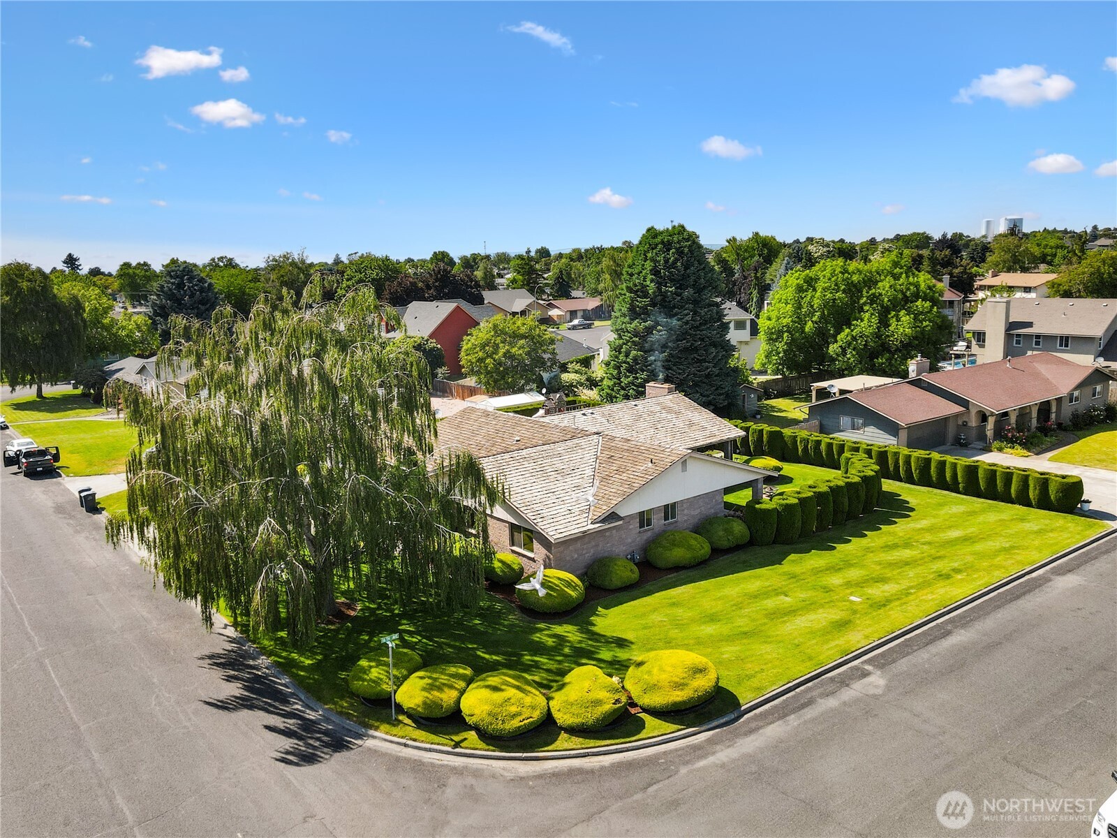 1525 E Catalpa St, Othello, WA 99344 - MLS 2382927 - Coldwell Banker