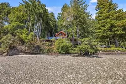 1236 E Island View Road, Grapeview, WA 98546 - Photo 33