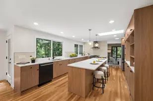 6423 E Mercer Way, Mercer Island, WA 98040 - Photo 9