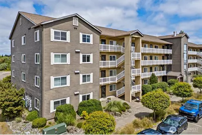 262 Oyhut Bay Boulevard SW #101, Ocean Shores, WA 98569 - Photo 3