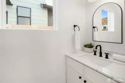 8016 24th Avenue NW, Seattle, WA 98117 - Photo 19