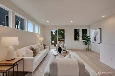 13542 39th Avenue NE #A, Seattle, WA 98125 - Photo 11