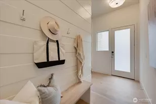 13542 39th Ave NE, Seattle, WA 98125 - Photo 3