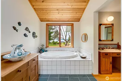 317 Eagles Roost Lane, Lopez Island, WA 98261 - Photo 17