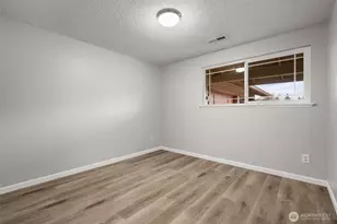 1209 Dundee Dr, Cosmopolis, WA 98537 - Photo 3