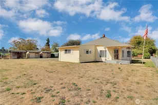 108 2nd St SE, Rainier, WA 98576 - Photo 33