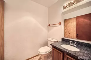 1208 S 216th St, Des Moines, WA 98198 - Photo 11
