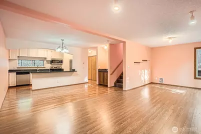 1208 S 216th Street #D201, Des Moines, WA 98198 - Photo 5