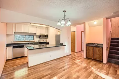 1208 S 216th Street #D201, Des Moines, WA 98198 - Photo 7