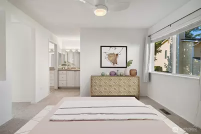 10030 NE 120th Street #J2, Kirkland, WA 98034 - Photo 13