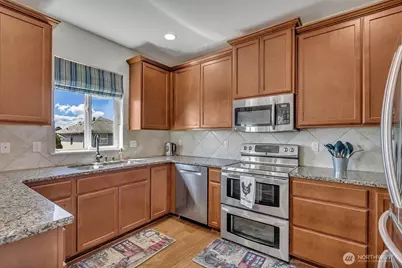 6715 Quincy Avenue SE, Auburn, WA 98092 - Photo 11