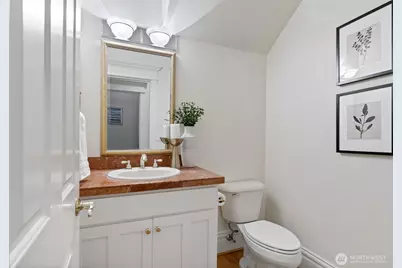 2728 206th Terrace NE, Sammamish, WA 98074 - Photo 13
