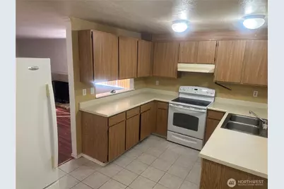 14917 32nd Place S #42, SeaTac, WA 98168 - Photo 7