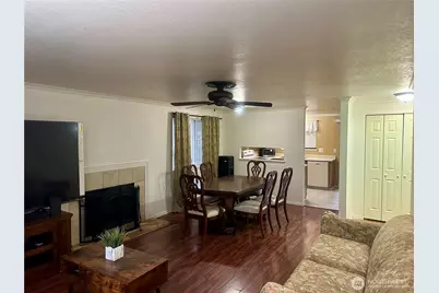 14917 32nd Place S #42, SeaTac, WA 98168 - Photo 3