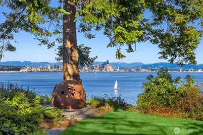 7268 Madrona Drive NE, Bainbridge Island, WA 98110 - Photo 15