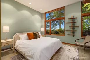 7268 Madrona Dr NE, Bainbridge Island, WA 98110 - Photo 21