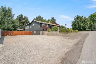 1598 Tedford St SE, East Wenatchee, WA 98802 - Photo 5