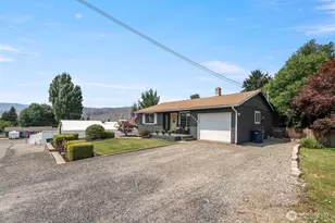1598 Tedford St SE, East Wenatchee, WA 98802 - Photo 3