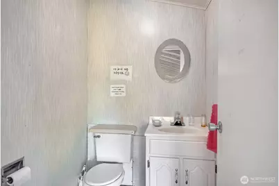 9402 48th Avenue E, Tacoma, WA 98446 - Photo 35