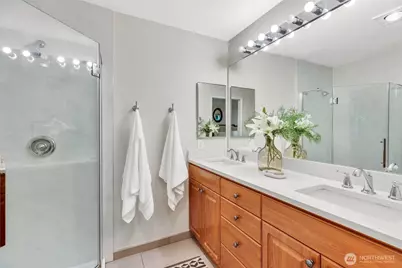 9009 Avondale Road NE #D107, Redmond, WA 98052 - Photo 19