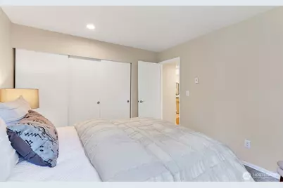 9009 Avondale Road NE #D107, Redmond, WA 98052 - Photo 23