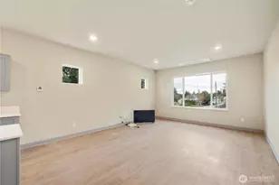 906 104th St Ct S, Tacoma, WA 98444 - Photo 3