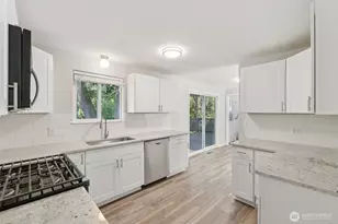 24104 105th Pl W, Edmonds, WA 98020 - Photo 9