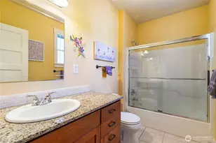 805 11th St, Bellingham, WA 98225 - Photo 27