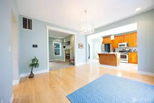 805 11th St, Bellingham, WA 98225 - Photo 9