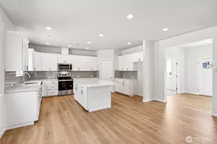 16712 8th Ave Ct E, Spanaway, WA 98387 - Photo 7