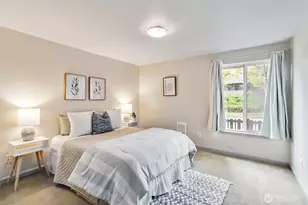 3661 Phinney Ave N, Seattle, WA 98103 - Photo 13