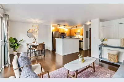 3661 Phinney Avenue N #208, Seattle, WA 98103 - Photo 5