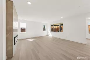 13920 181 St E, Puyallup, WA 98374 - Photo 11