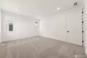 13920 181 St E, Puyallup, WA 98374 - Photo 27