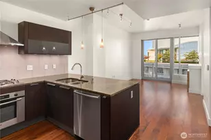 737 Olive Wy, Seattle, WA 98101 - Photo 15