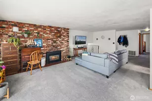 17464 Dunbar Rd, Mount Vernon, WA 98273 - Photo 15