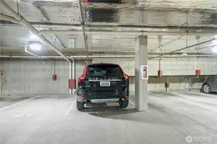 100 W Highland Dr, Seattle, WA 98119 - Photo 27