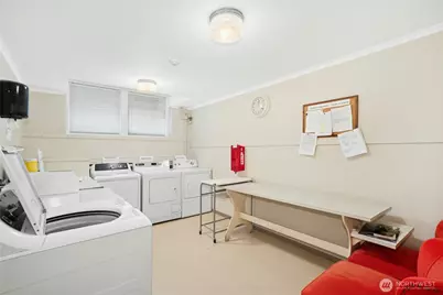 100 W Highland Drive #404, Seattle, WA 98119 - Photo 23