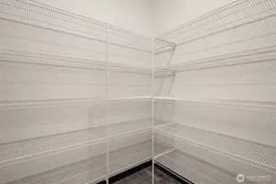 9245 Kelsey Ln SW, Seattle, WA 98106 - Photo 13