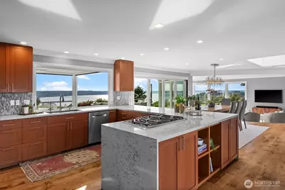 3404 Shorecliff Drive NE, Tacoma, WA 98422 - Photo 5