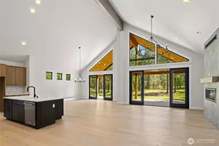 1061 Domerie Park Loop, Cle Elum, WA 98922 - Photo 11