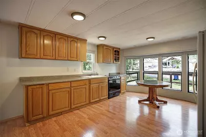 1506 Shuksan Dr, Camano Island, WA 98282 - Photo 5