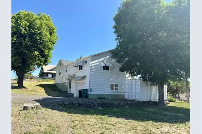 216 NW Cole Avenue, Wilbur, WA 99185 - Photo 3