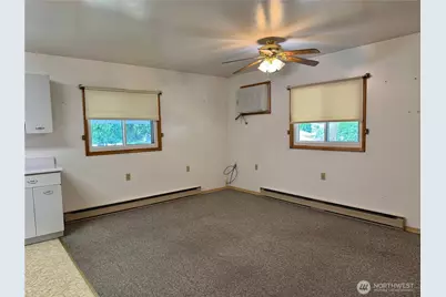 216 NW Cole Avenue, Wilbur, WA 99185 - Photo 17