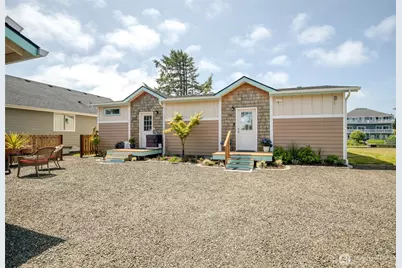 549 Canal Drive NE, Ocean Shores, WA 98569 - Photo 35